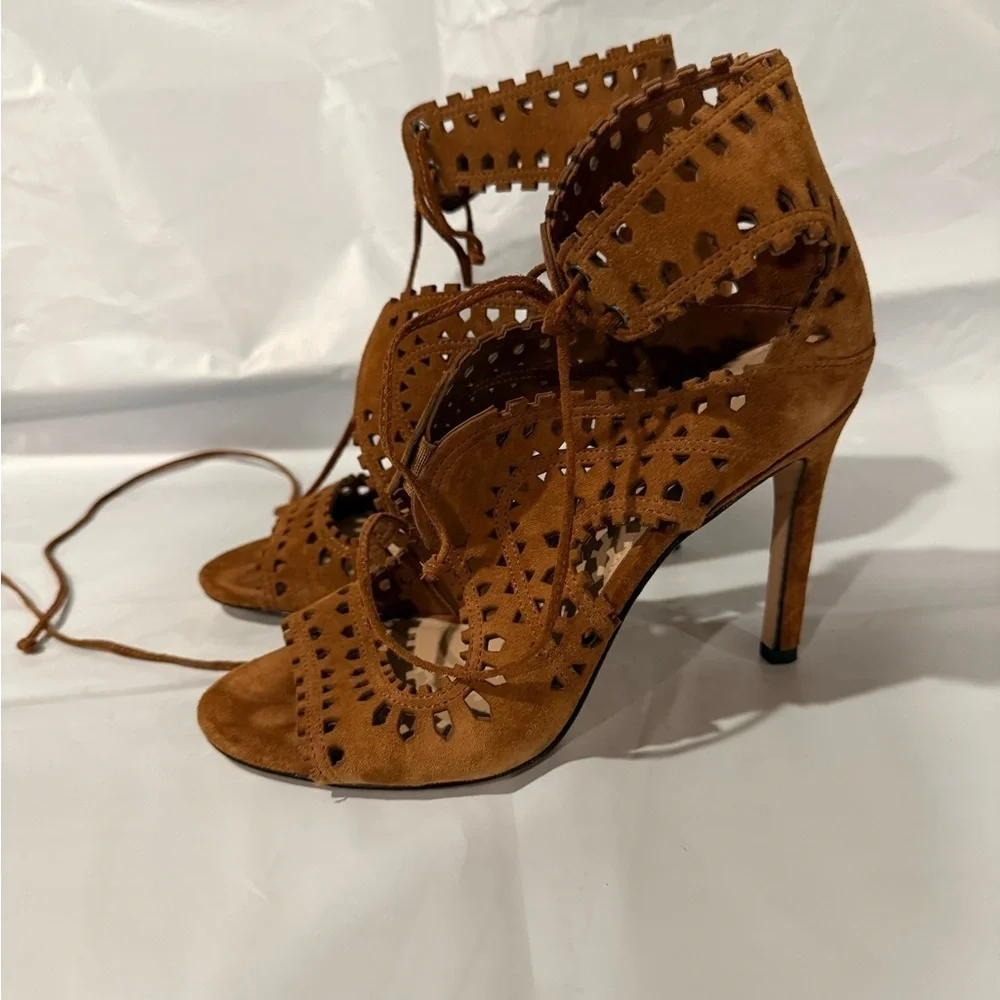 Via Spiga Elysia Perforated Heel Size 6